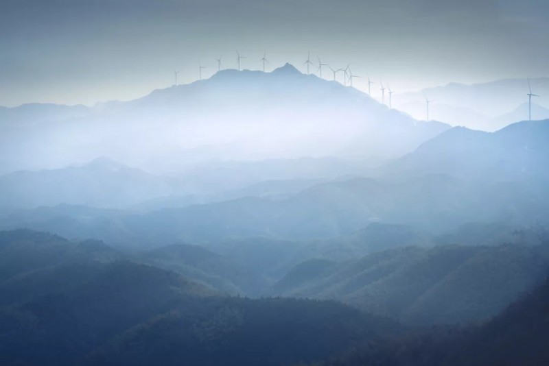 青山遠(yuǎn)黛、中車株洲電力機(jī)車研究所有限公司、陳亞楠