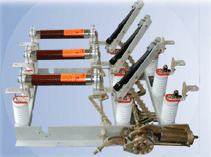 YFN5-12系列戶內(nèi)交流高壓負(fù)荷開關(guān)及熔斷器組合電器圖片1